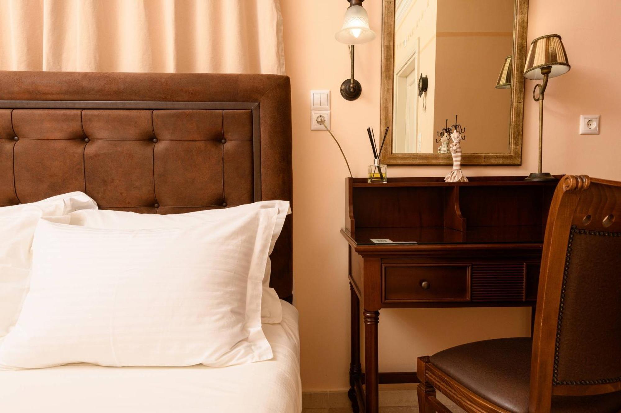 Hotel Enavlion